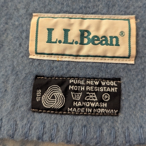 LL Bean 100% Pure New Wool Large Blanket Throw Blue White Polar Bear 52" / 75" - Picture 4 of 7